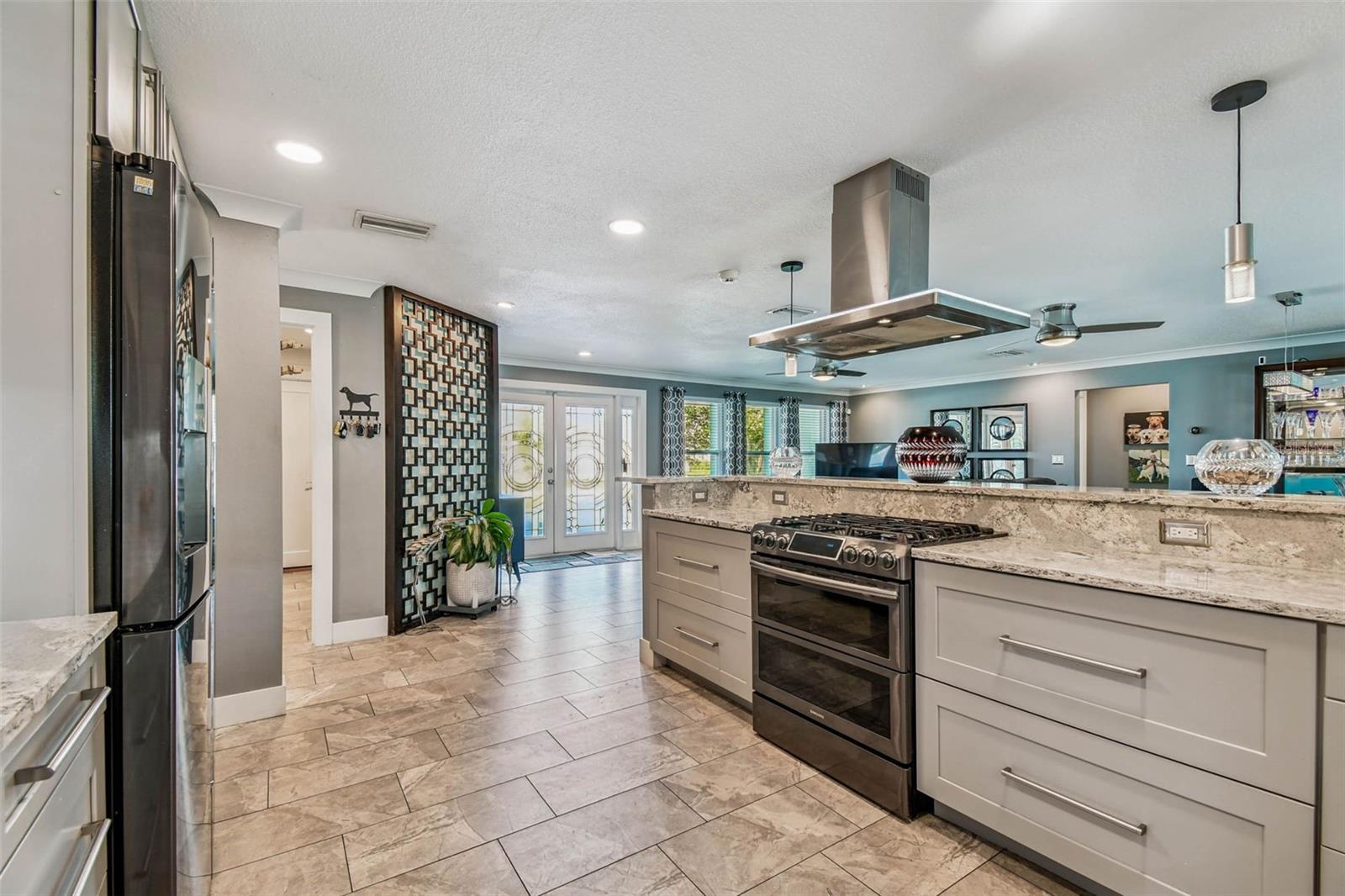 Image 8 of 49 For 2663 70th Avenue S