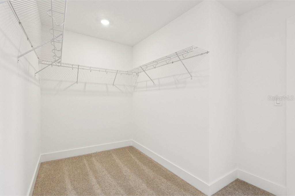Image 35 of 40 For 15477 Hamlin Park Drive