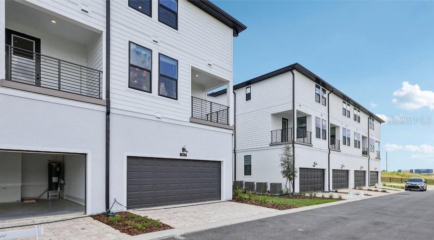 Image 39 of 40 For 15477 Hamlin Park Drive