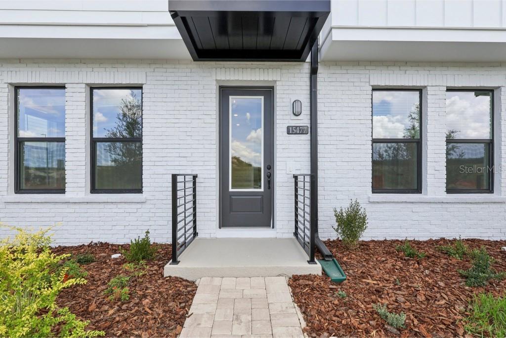 Image 4 of 40 For 15477 Hamlin Park Drive
