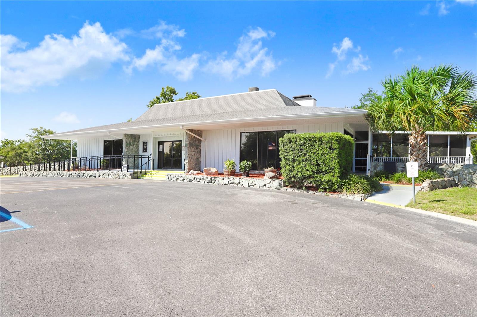 Image 30 of 39 For 4925 Ivy Glen Place