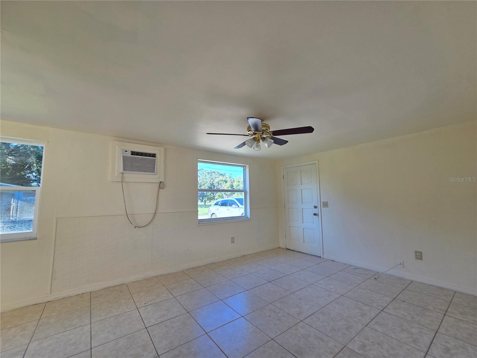 Image 5 of 29 For 638 Dogwood Court