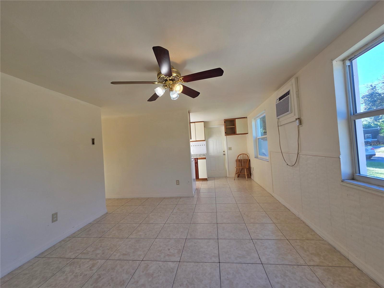 Image 6 of 29 For 638 Dogwood Court