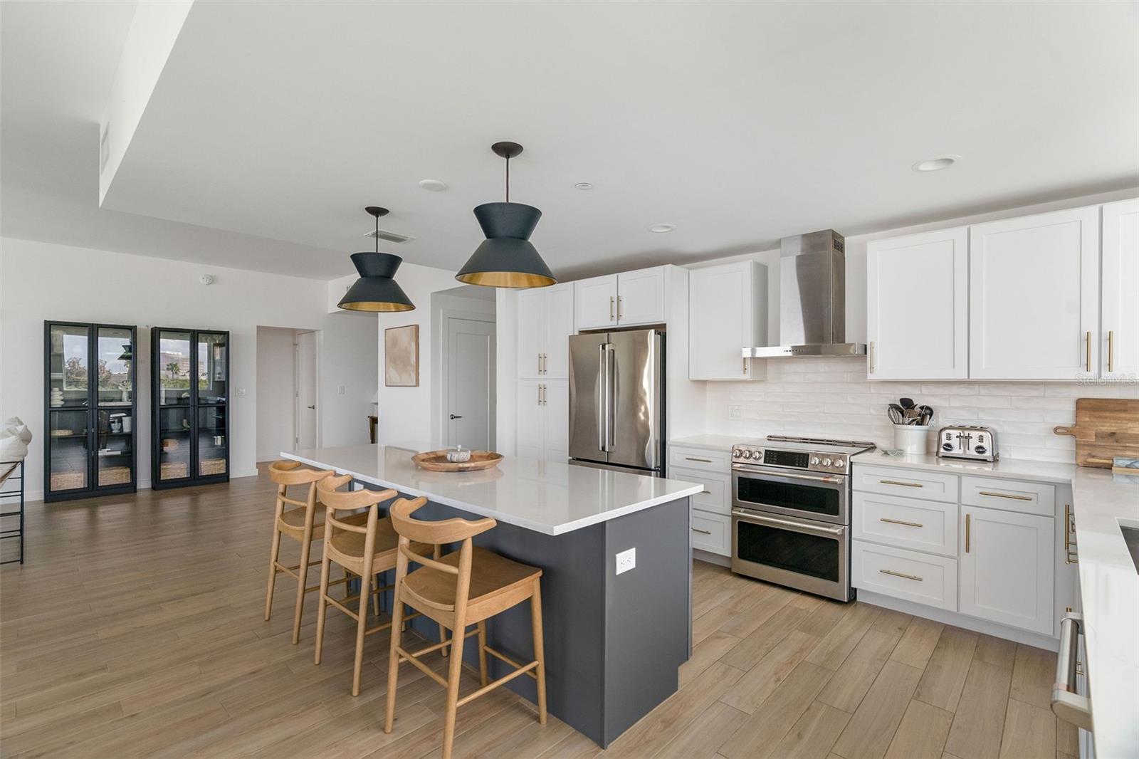 Image 11 of 42 For 900 Osceola Avenue 601