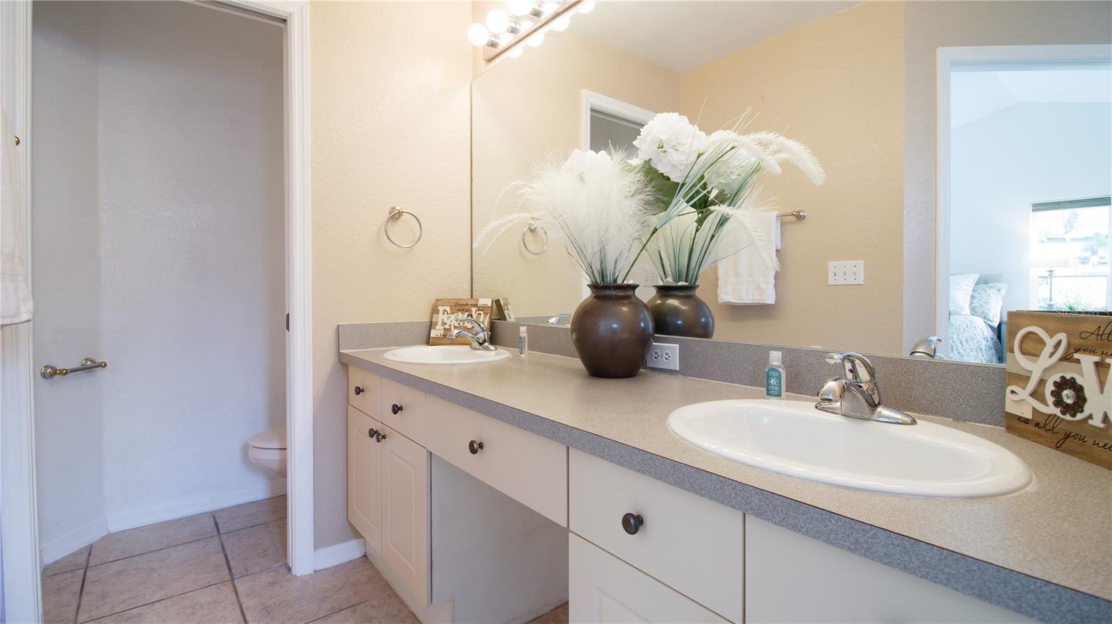 Image 26 of 38 For 12744 Pineforest Way E