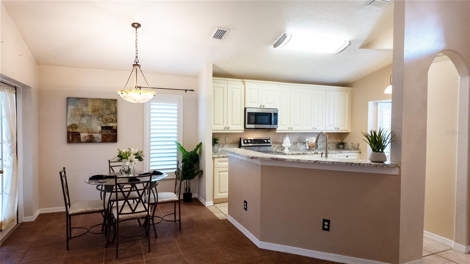 Image 7 of 38 For 12744 Pineforest Way E