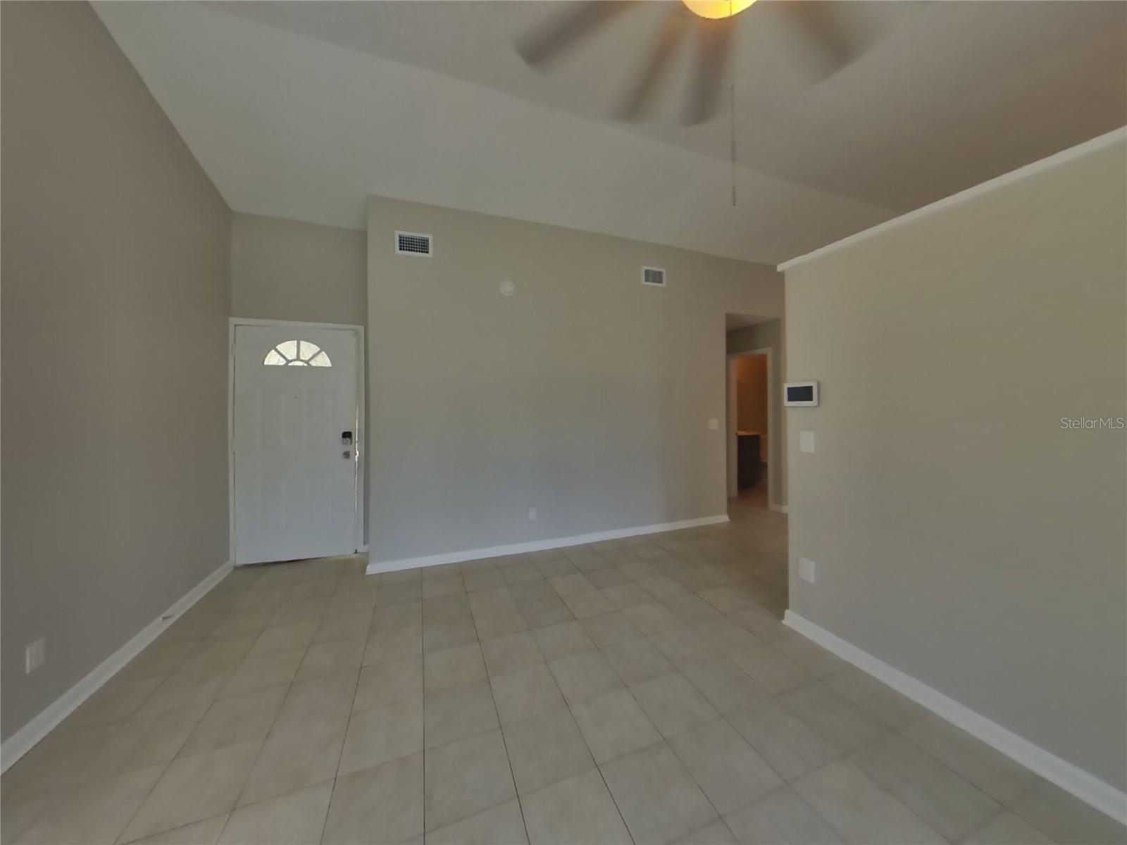 Image 3 of 16 For 10378 Rosemount Drive