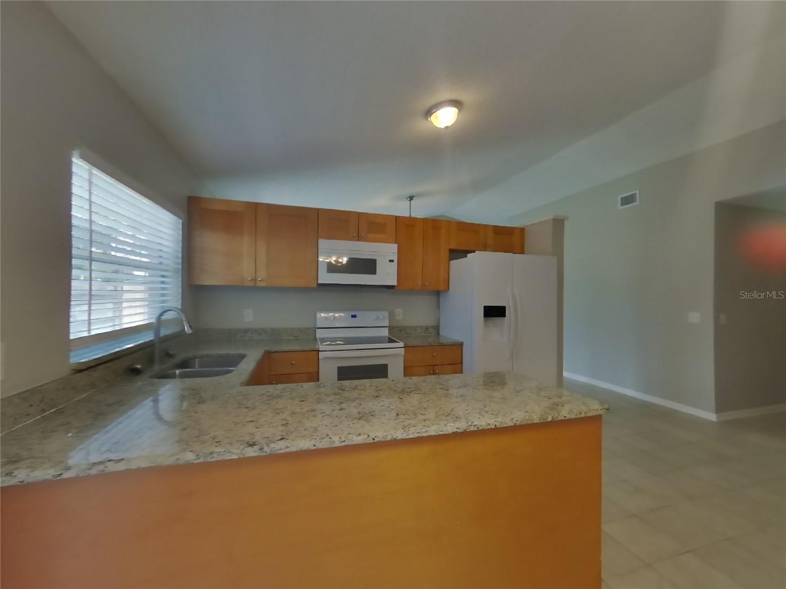 Image 5 of 16 For 10378 Rosemount Drive