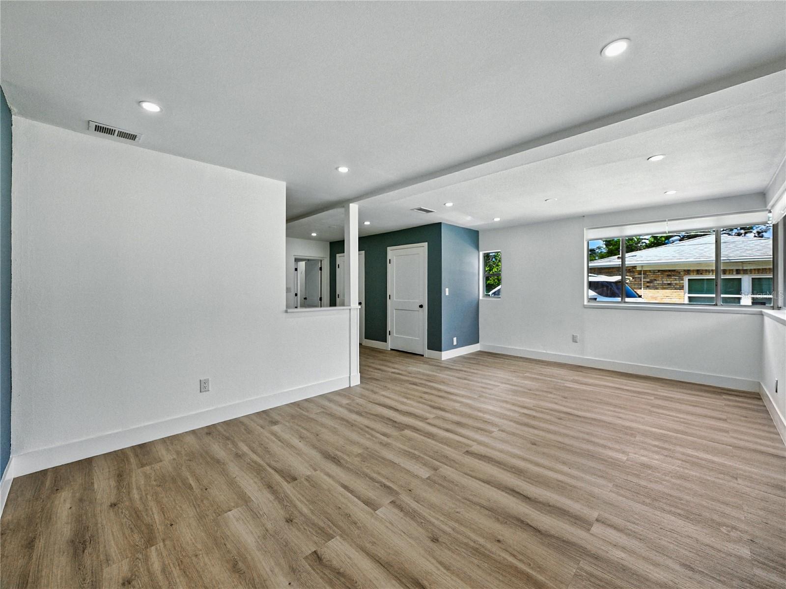 Image 10 of 56 For 1420 Meadowbrook Avenue