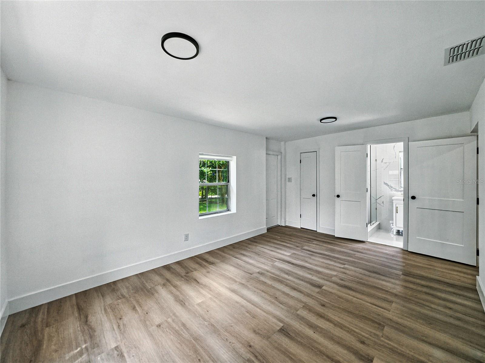 Image 22 of 56 For 1420 Meadowbrook Avenue