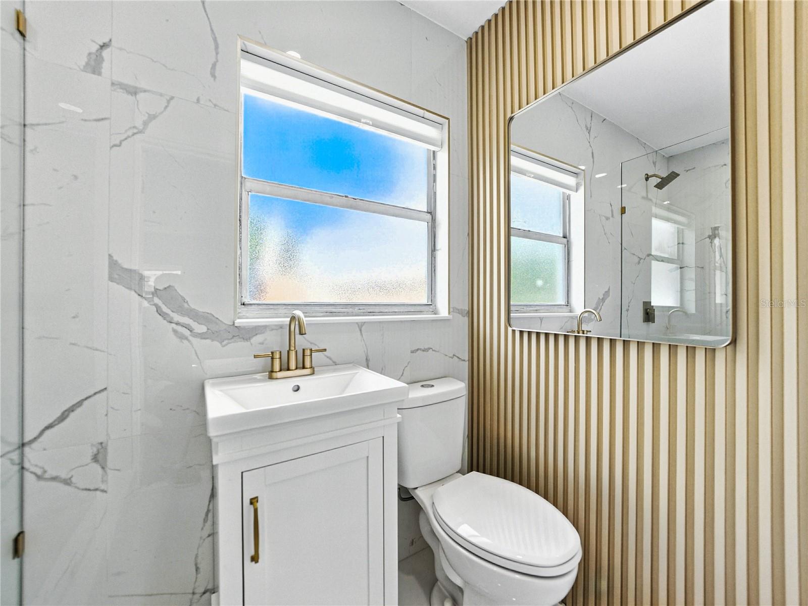 Image 23 of 56 For 1420 Meadowbrook Avenue