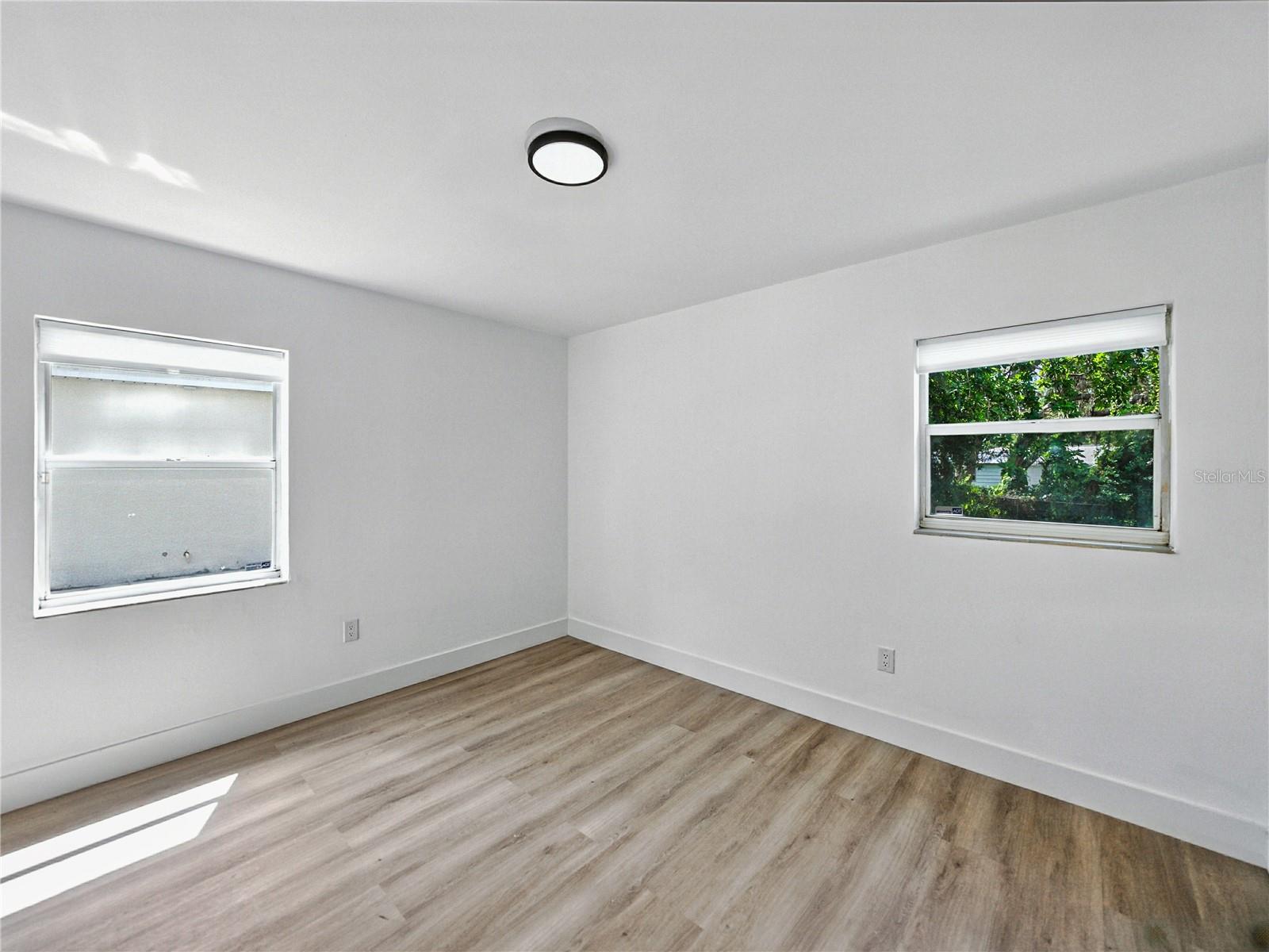 Image 30 of 56 For 1420 Meadowbrook Avenue