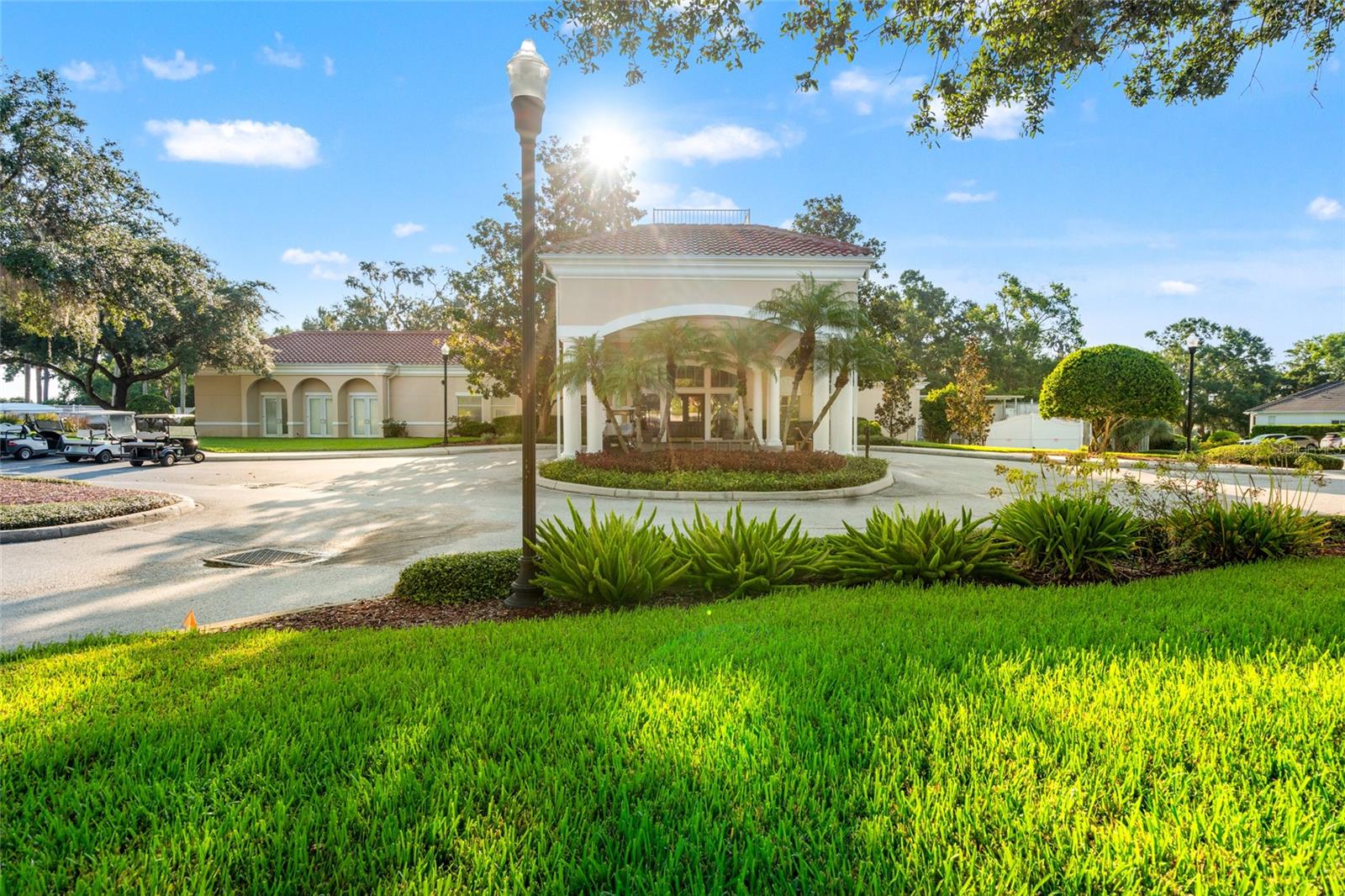 Listing photo id 39 for 12526 Eastpointe Drive