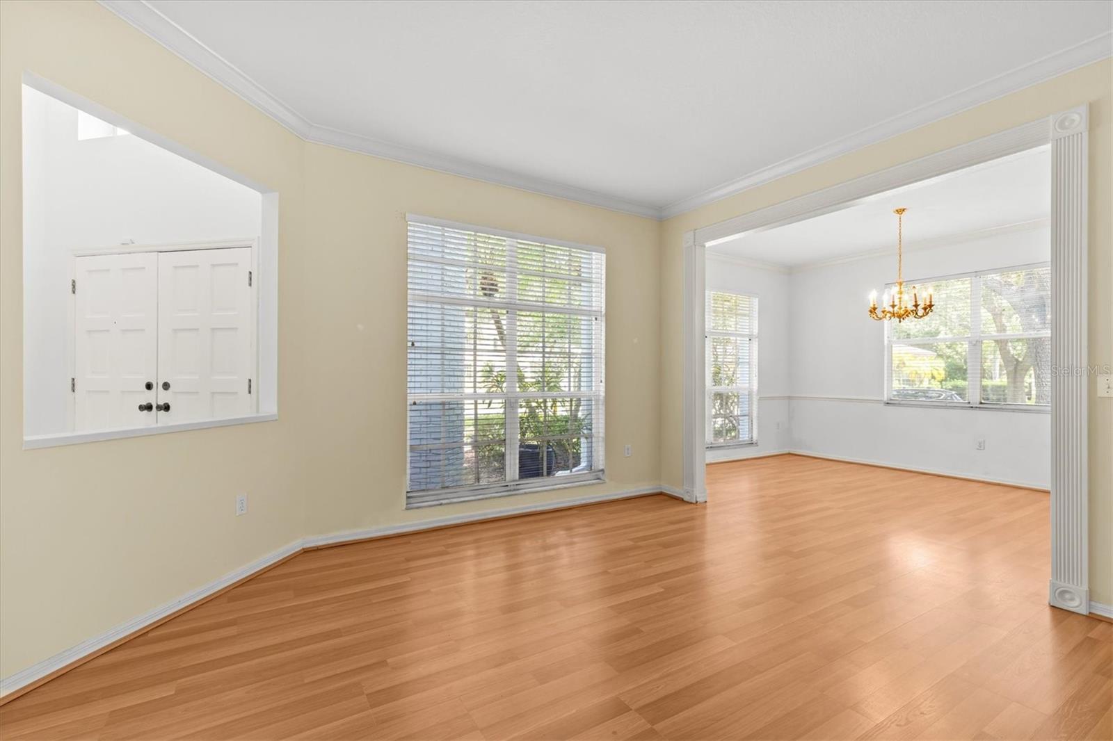 Image 15 of 71 For 2328 Warwick Drive