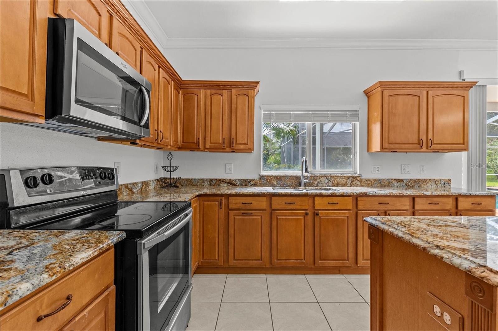 Image 20 of 71 For 2328 Warwick Drive