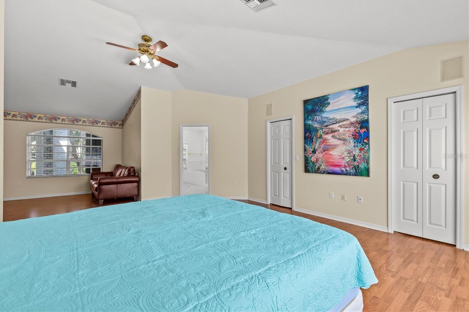 Image 40 of 71 For 2328 Warwick Drive