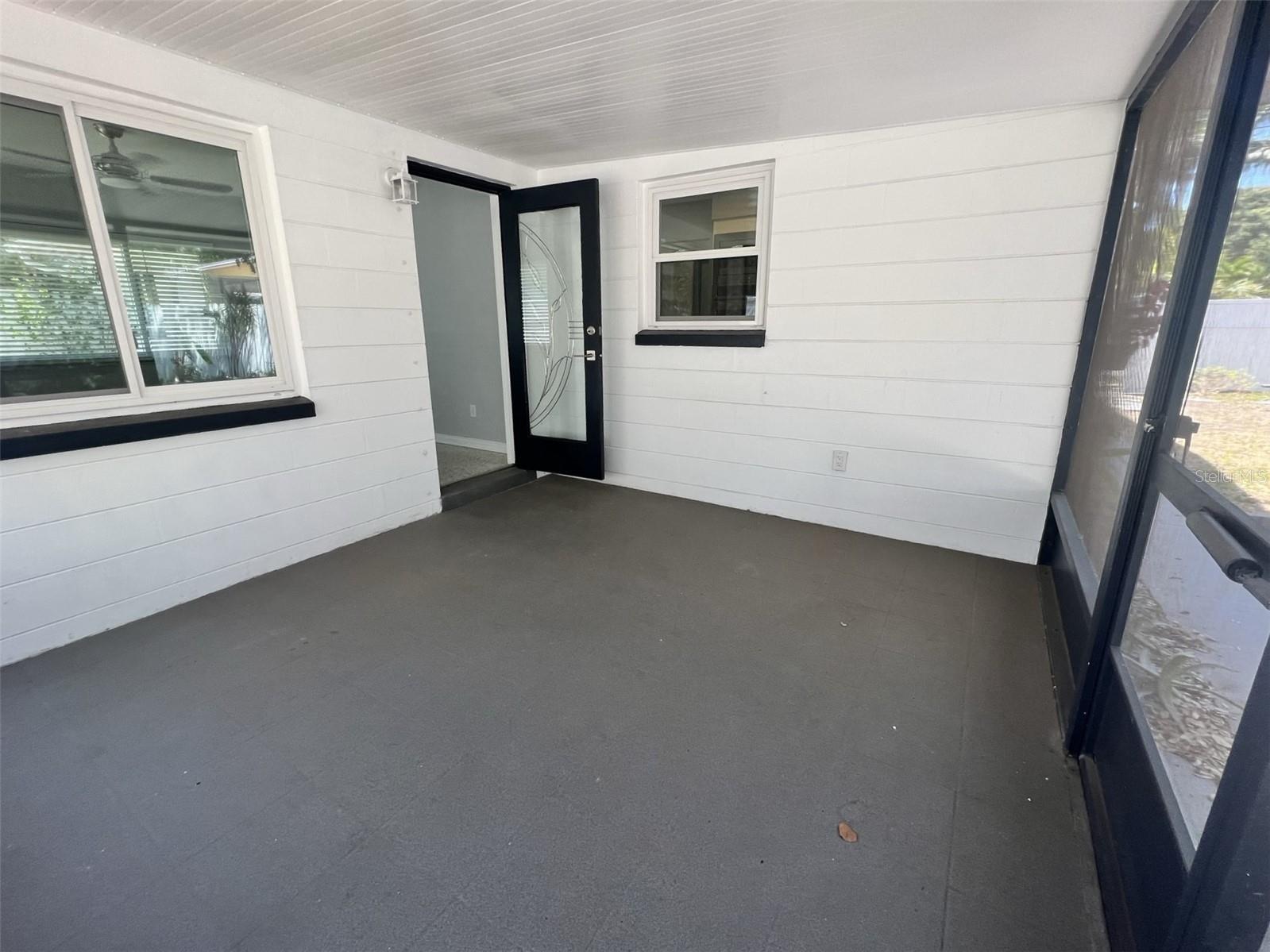 Image 21 of 29 For 2716 45th Street S