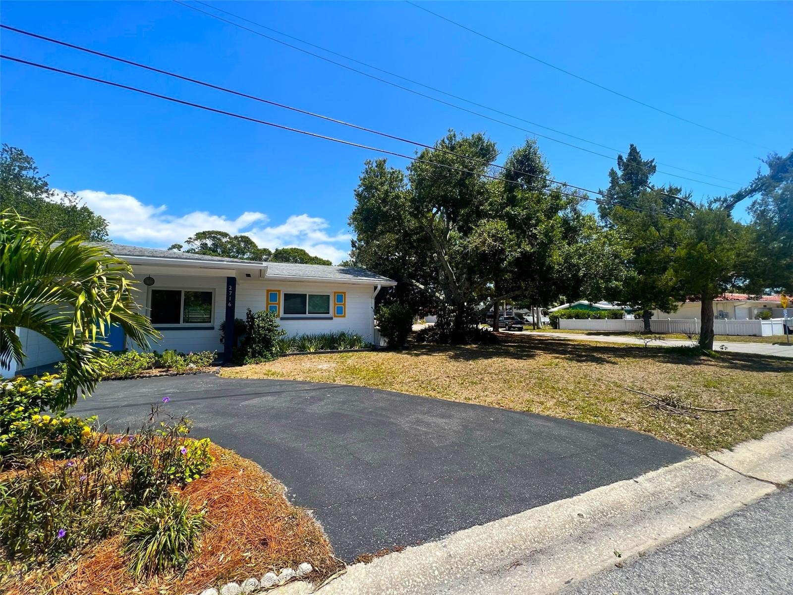 Image 7 of 29 For 2716 45th Street S