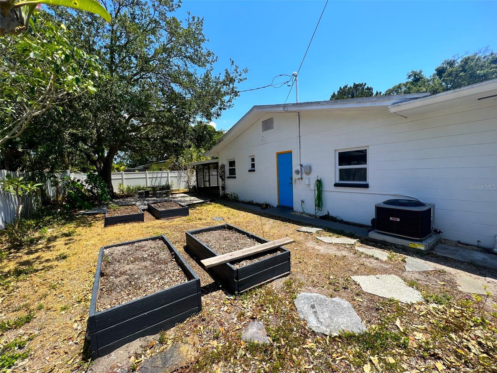 Image 9 of 29 For 2716 45th Street S
