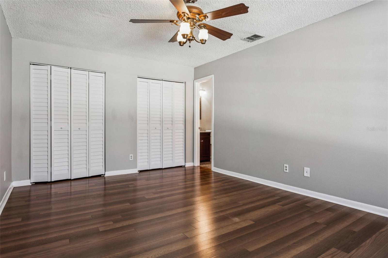 Image 11 of 23 For 201 Arrawana Avenue L