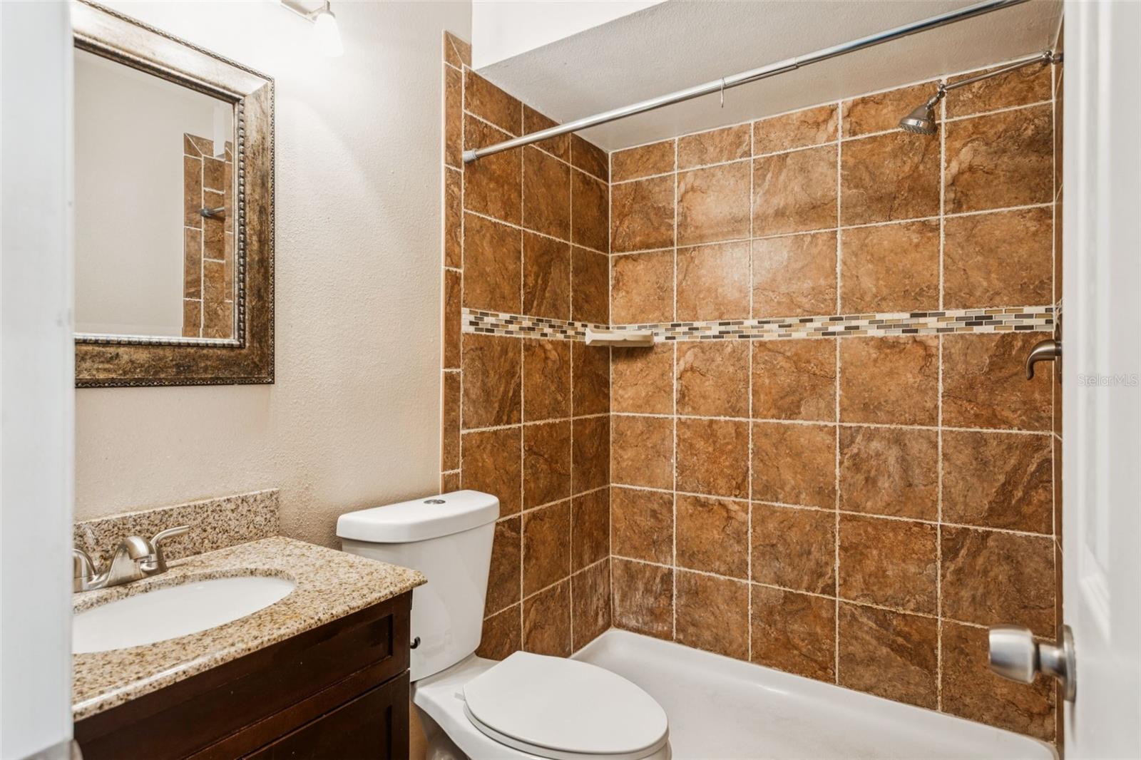 Image 18 of 23 For 201 Arrawana Avenue L