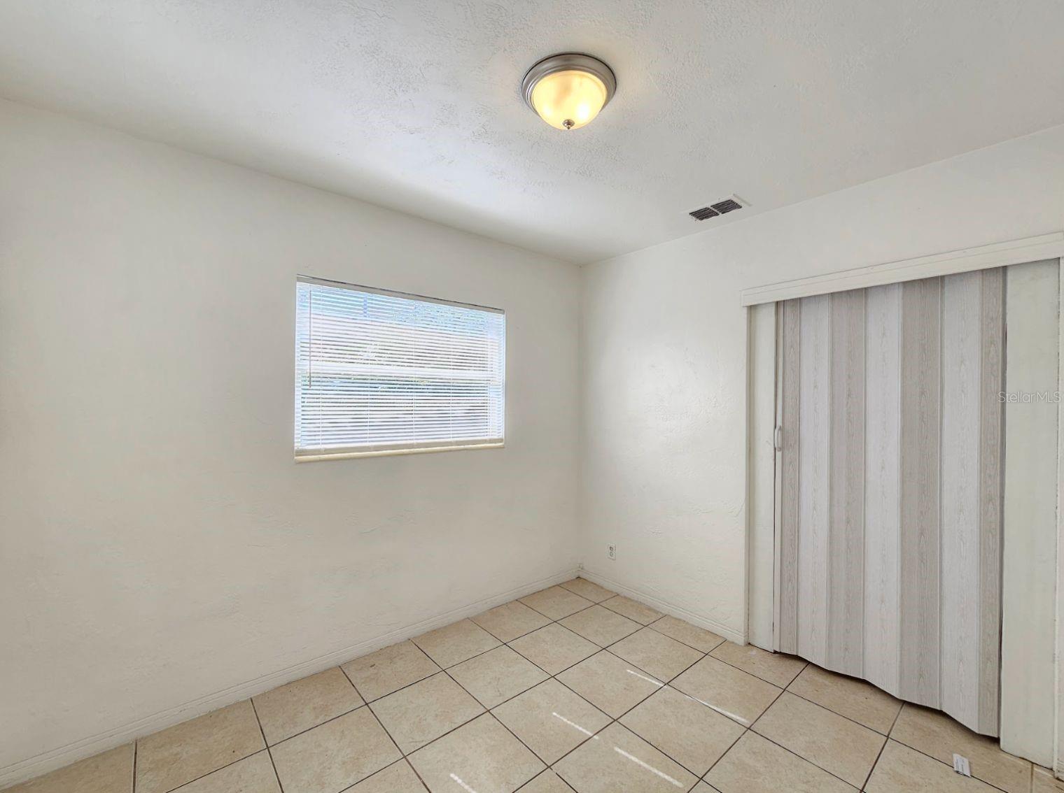 Image 10 of 14 For 5860 70th Avenue N