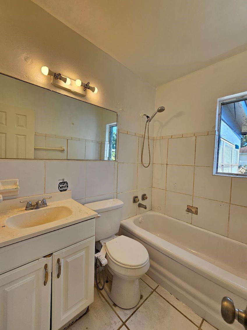 Image 11 of 14 For 5860 70th Avenue N