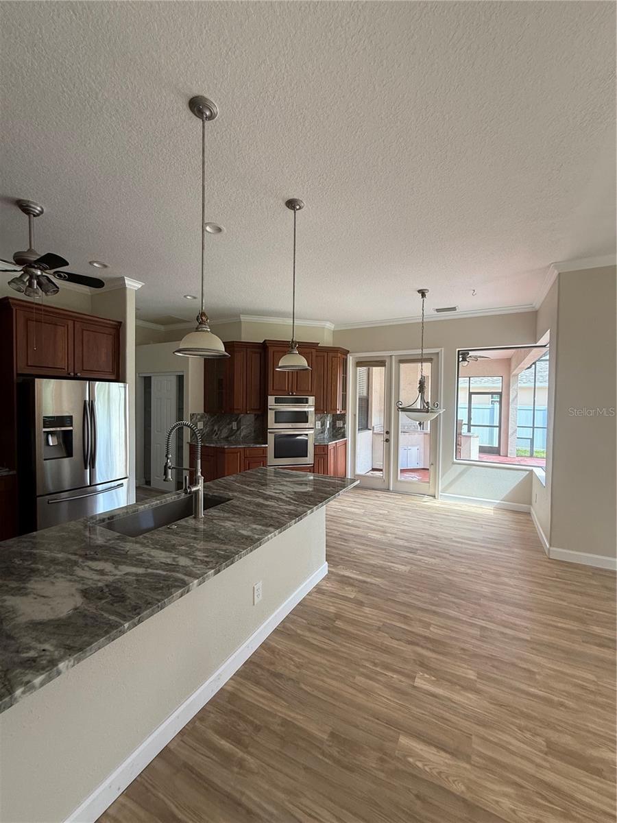 Image 11 of 34 For 8951 Province Street