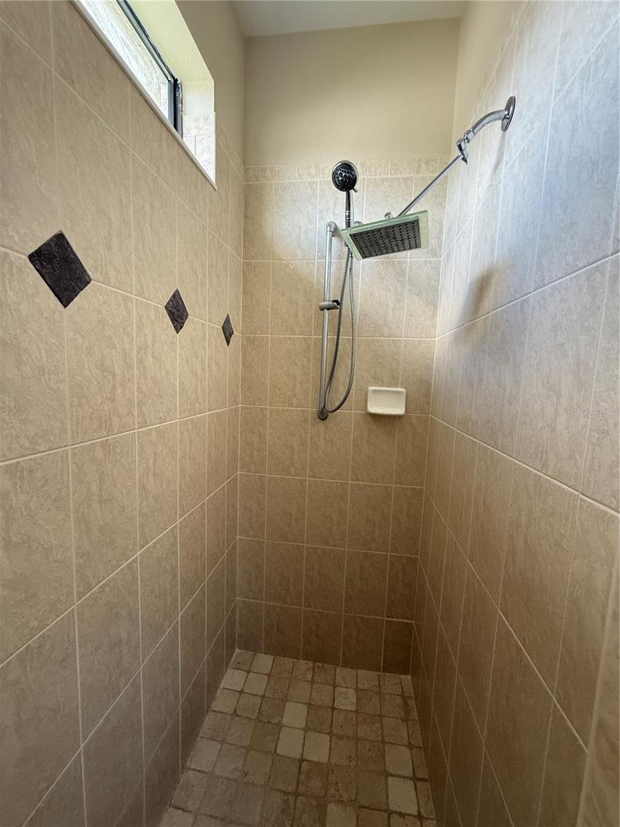 Image 18 of 34 For 8951 Province Street