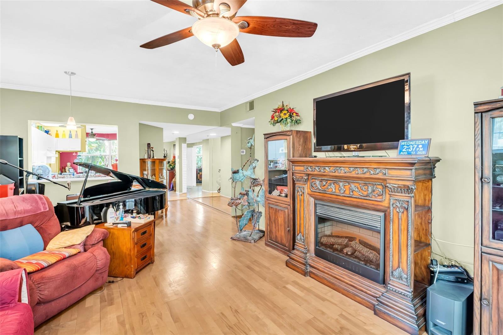Image 15 of 29 For 720 15th Avenue N