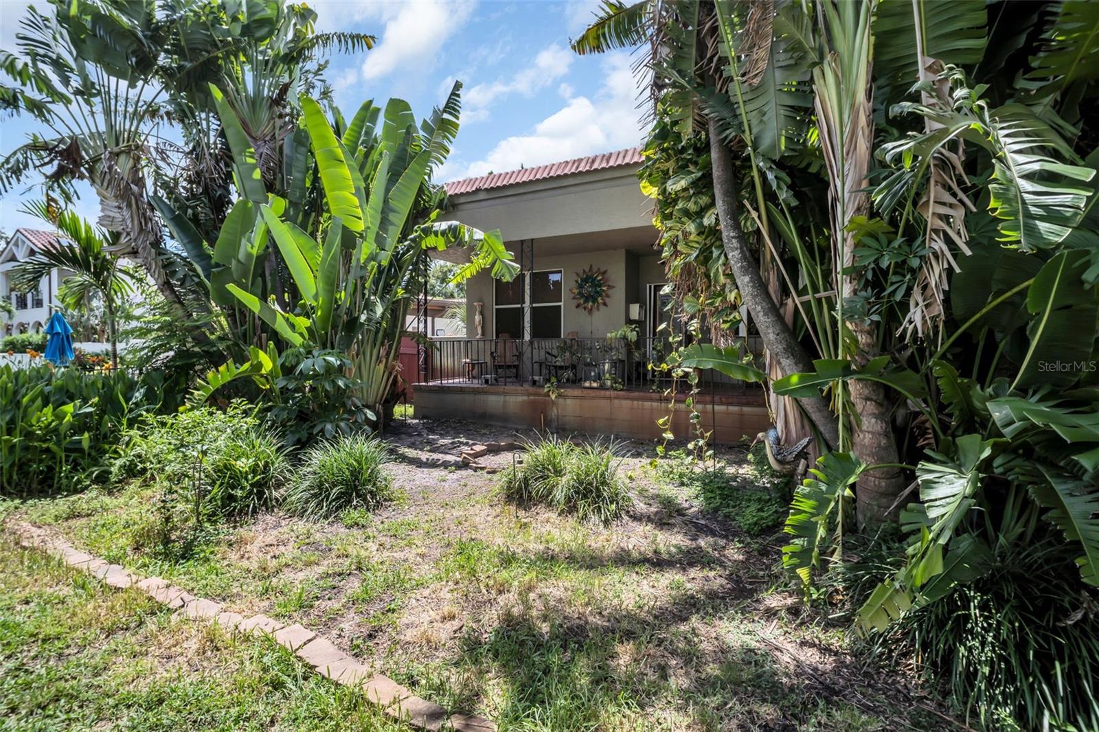 Image 2 of 29 For 720 15th Avenue N