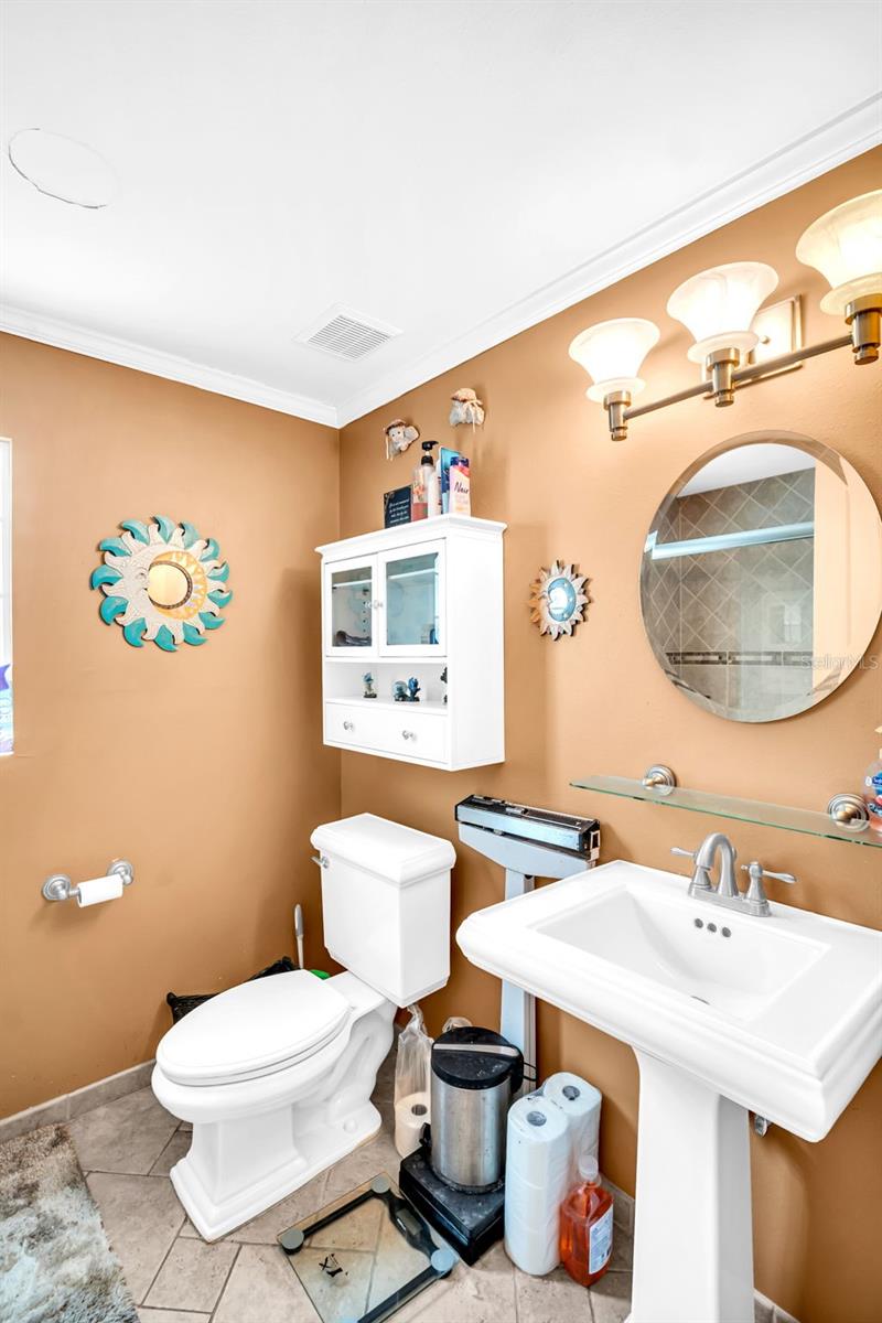 Image 28 of 29 For 720 15th Avenue N