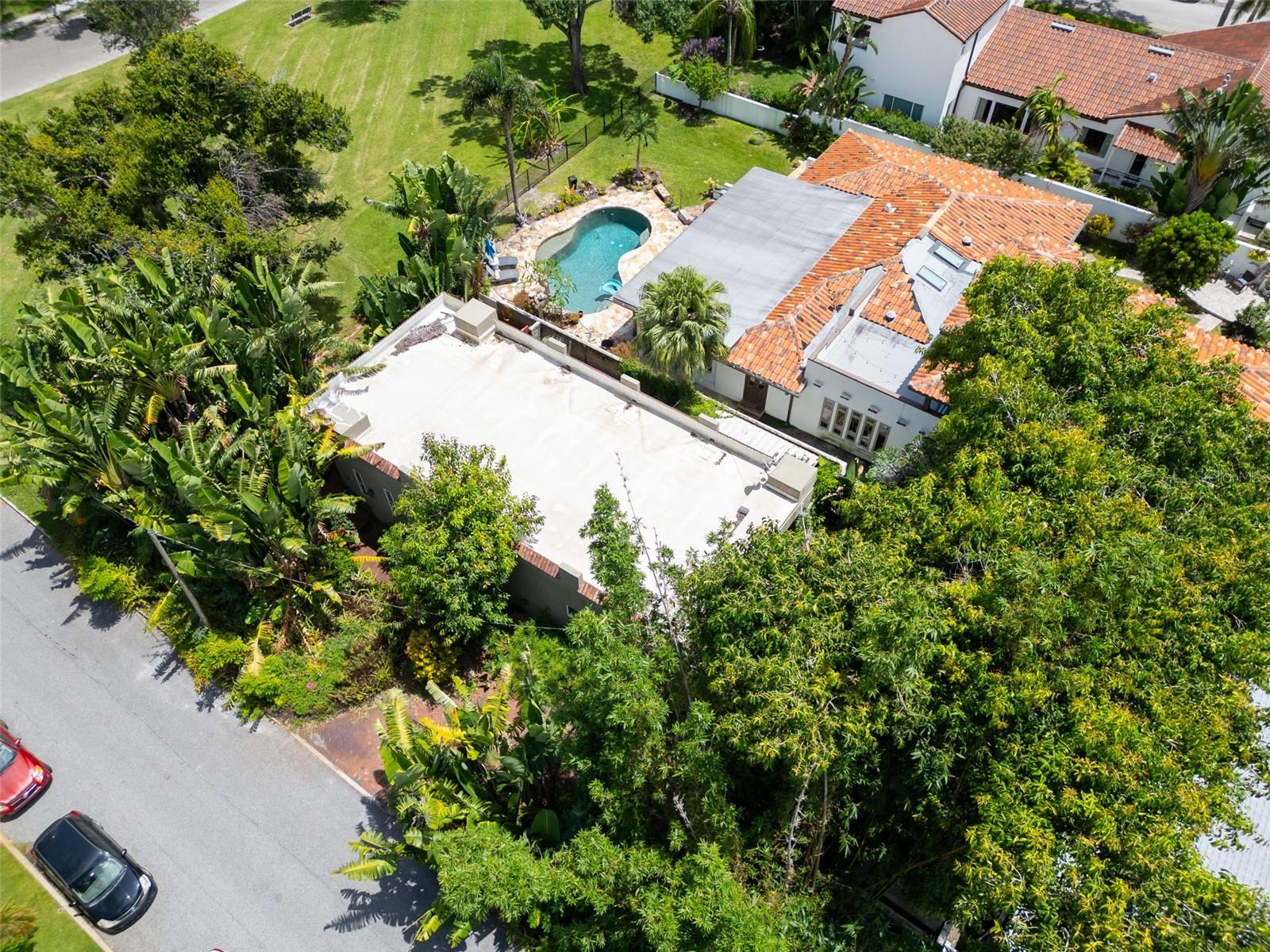 Image 3 of 29 For 720 15th Avenue N