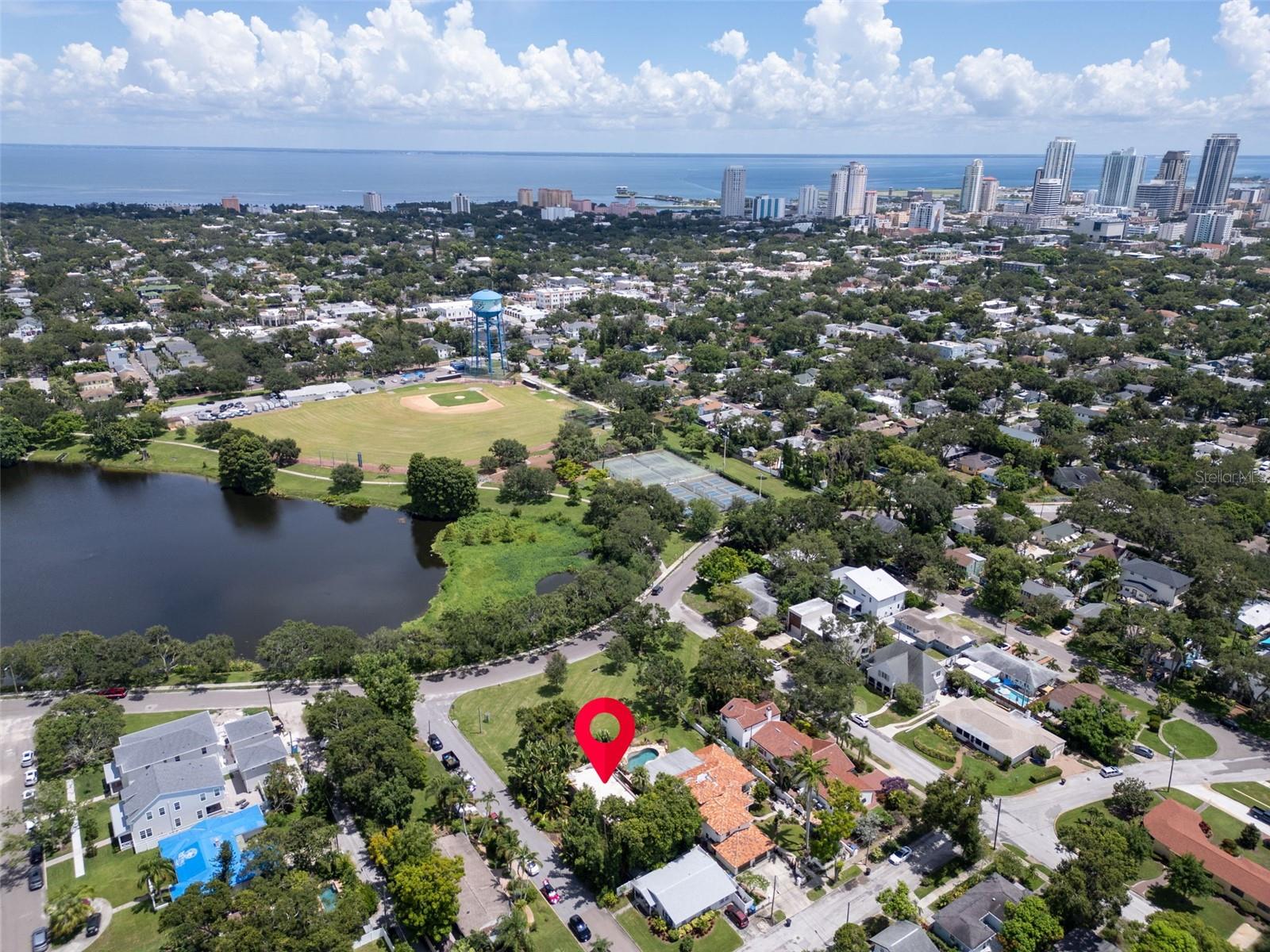 Image 5 of 29 For 720 15th Avenue N