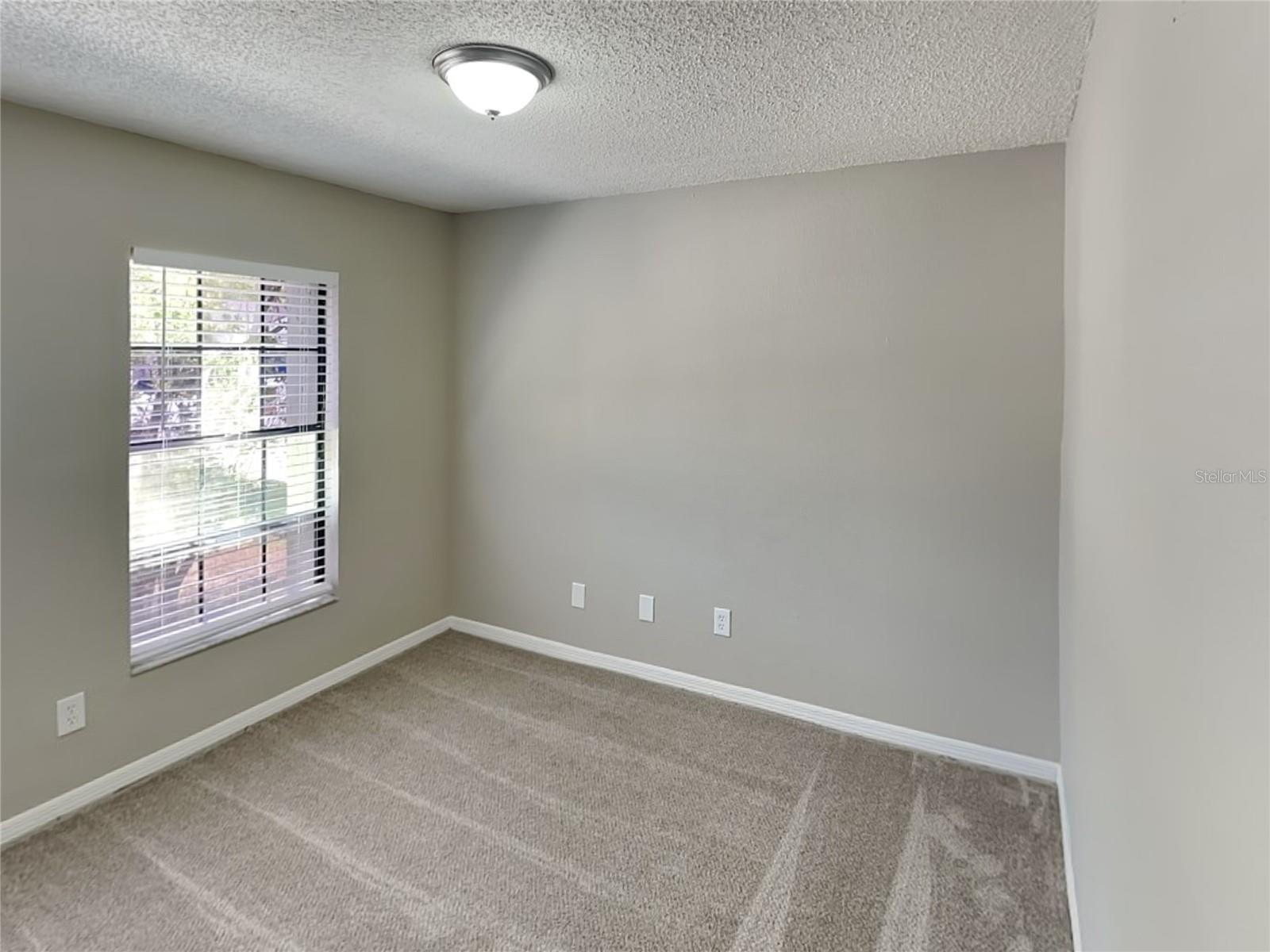 Image 13 of 18 For 1326 Hatch Place