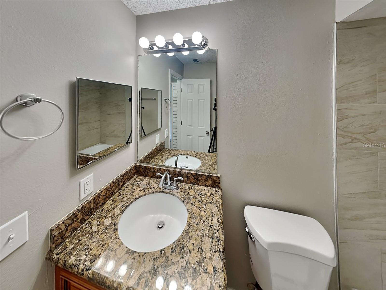 Image 15 of 18 For 1326 Hatch Place