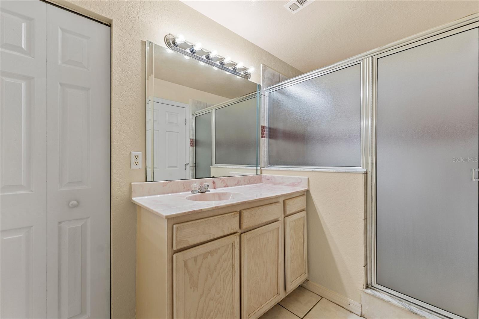 Image 20 of 47 For 5039 Sunridge Palms Drive 204