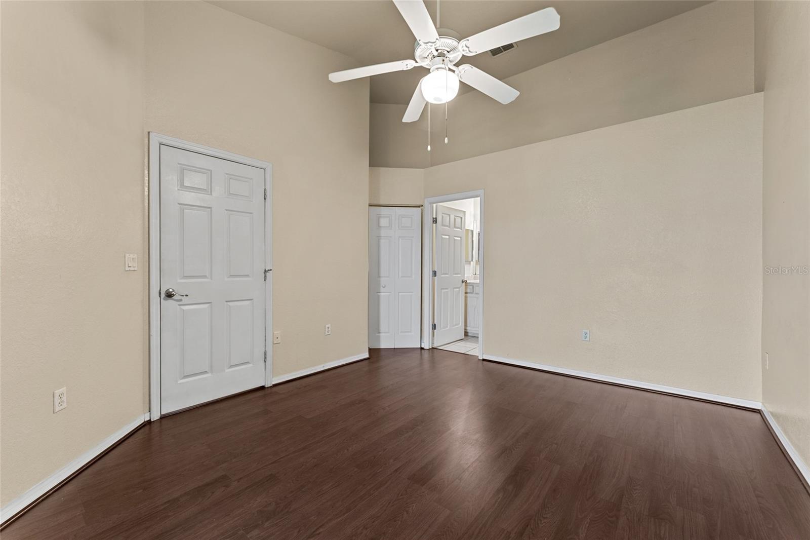 Image 21 of 47 For 5039 Sunridge Palms Drive 204