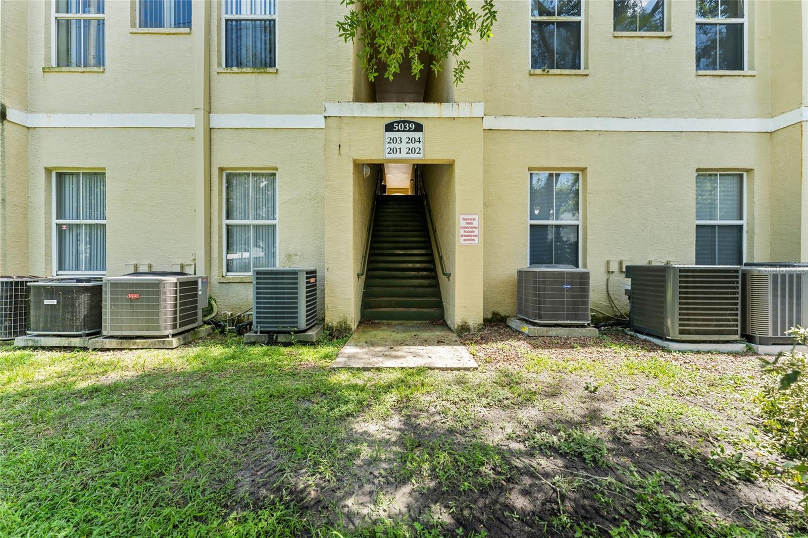Image 34 of 47 For 5039 Sunridge Palms Drive 204