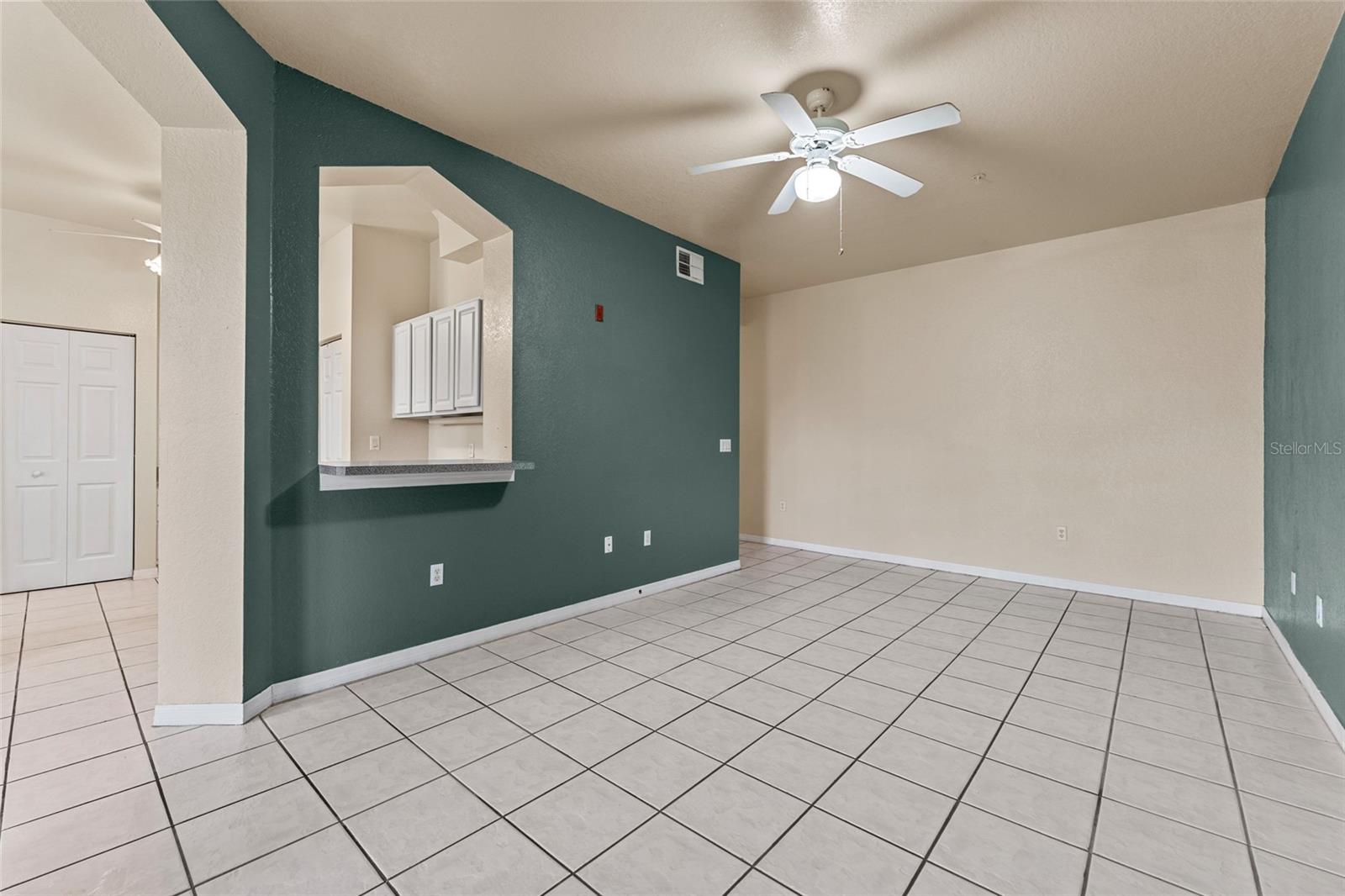 Image 6 of 47 For 5039 Sunridge Palms Drive 204