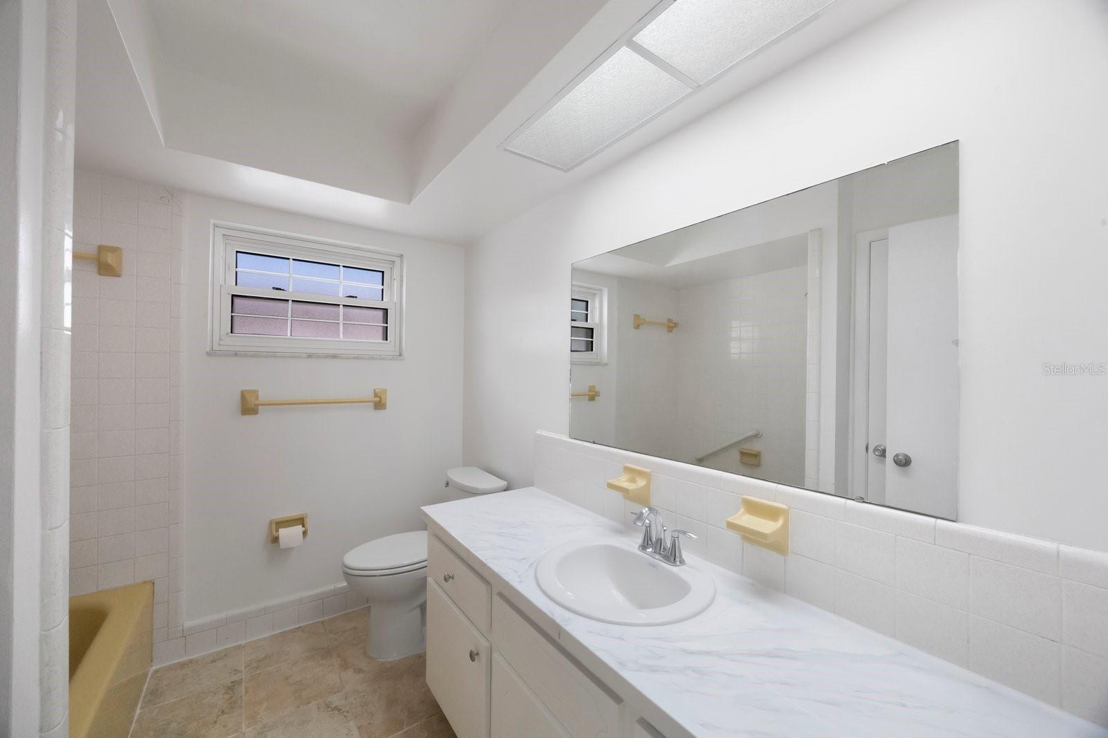Image 30 of 47 For 13208 88th Avenue