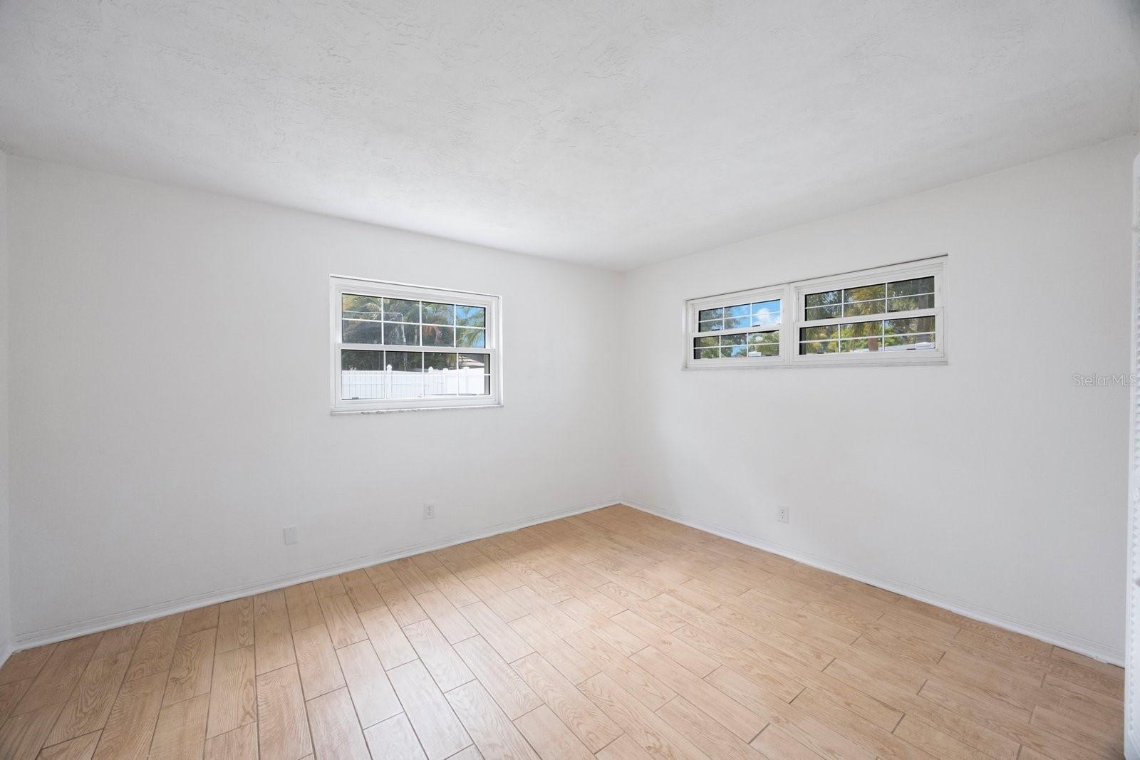 Image 31 of 47 For 13208 88th Avenue