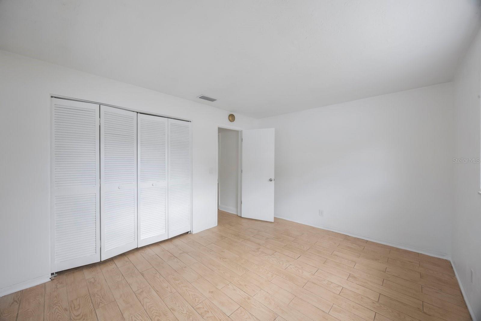 Image 32 of 47 For 13208 88th Avenue