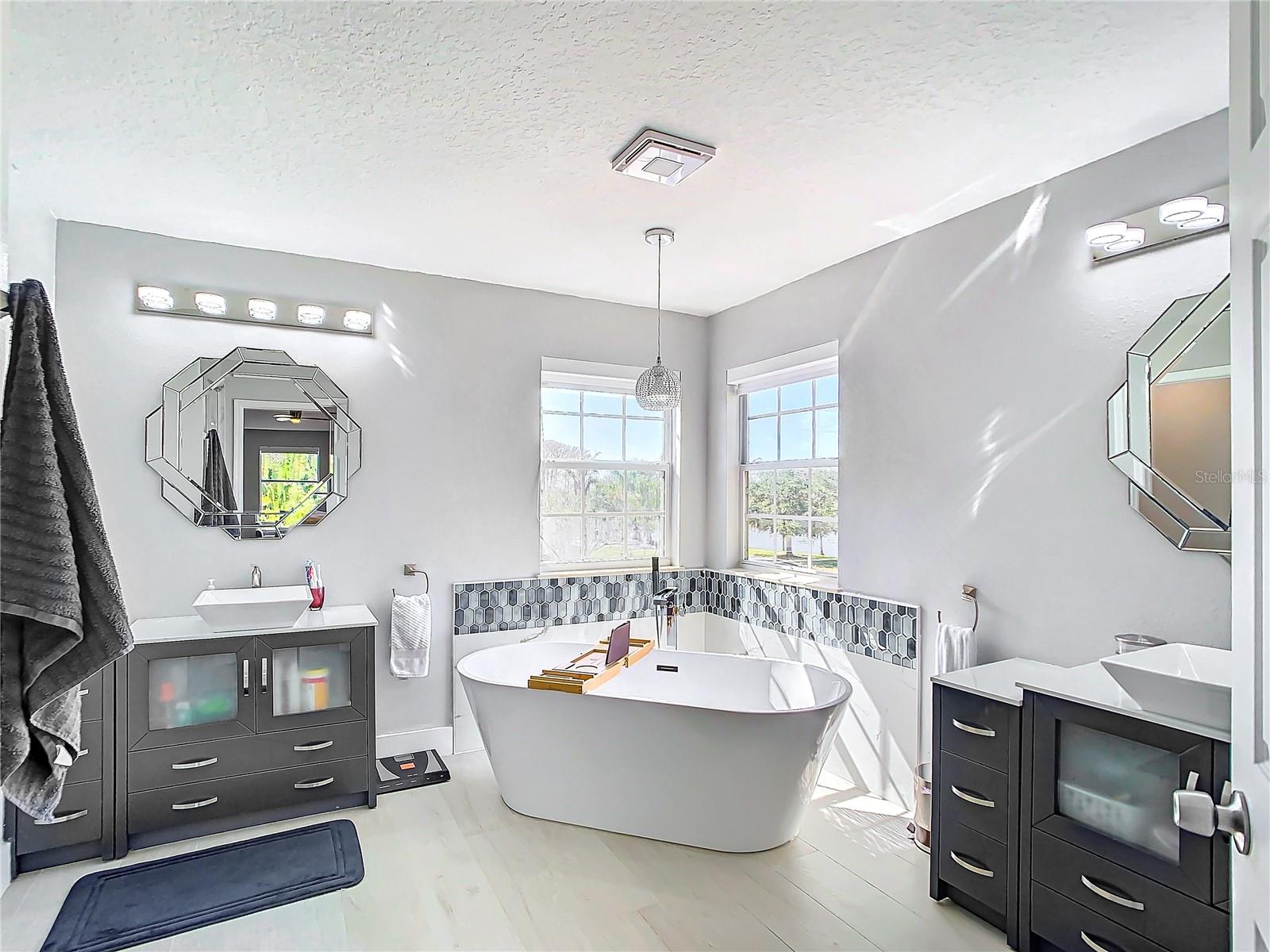 Image 16 of 27 For 10542 Wittenberg Way