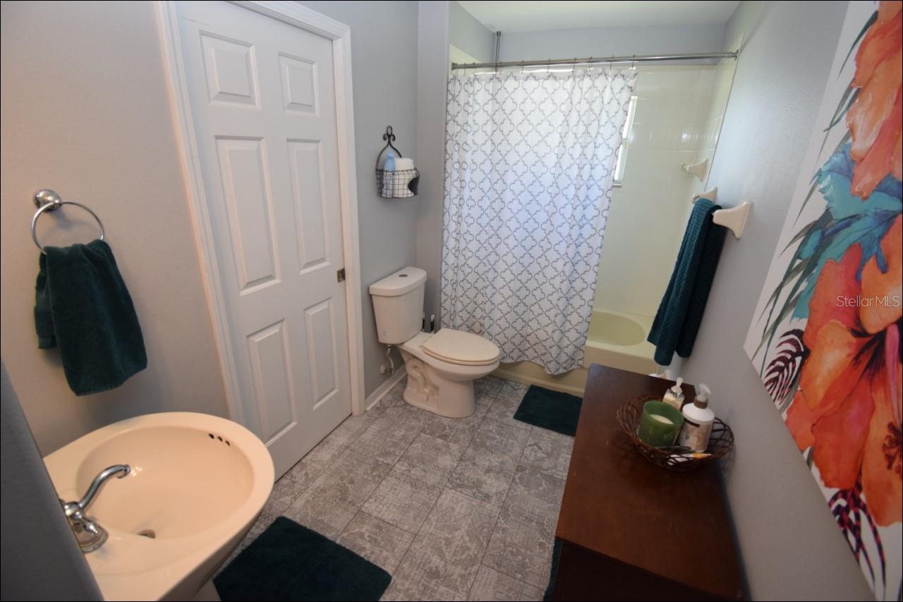 Image 17 of 37 For 11314 Callaway Pond Drive