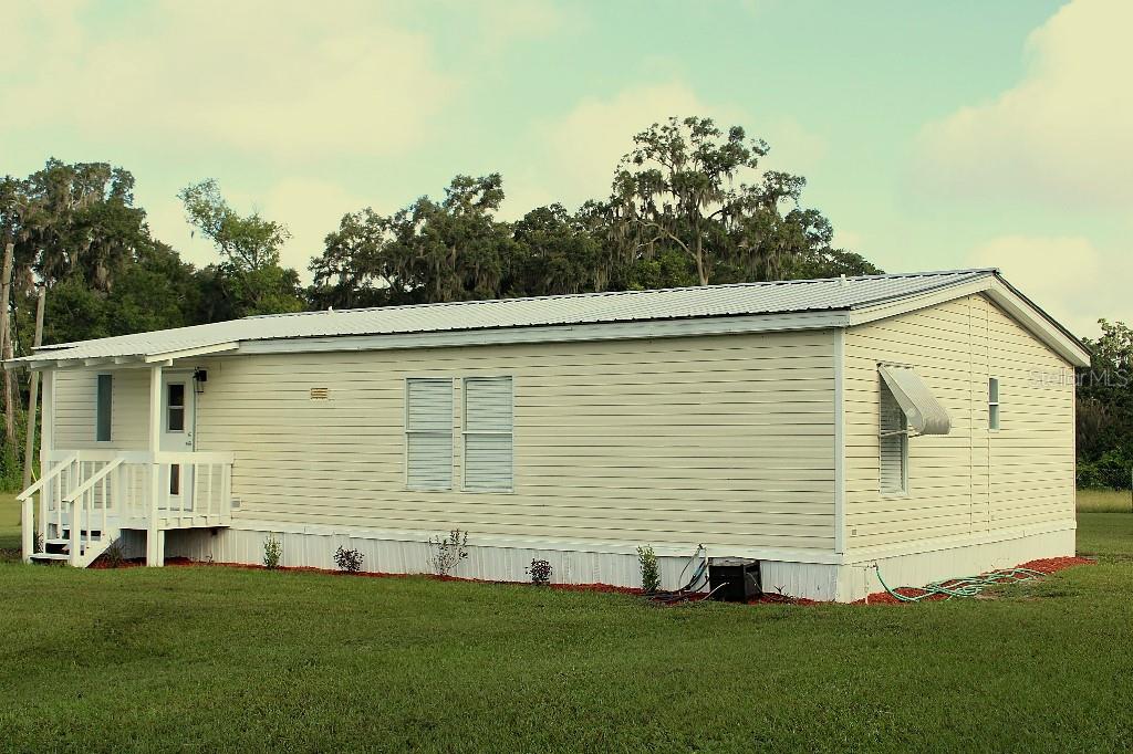 Image 8 of 35 For 13705 14th Avenue