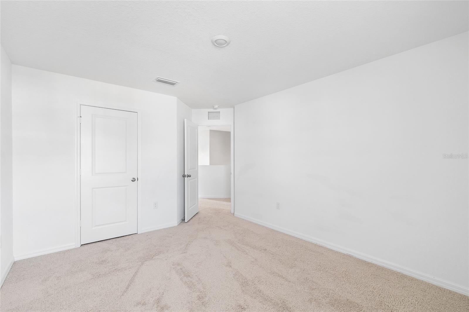 Image 31 of 37 For 5317 Cricket Road