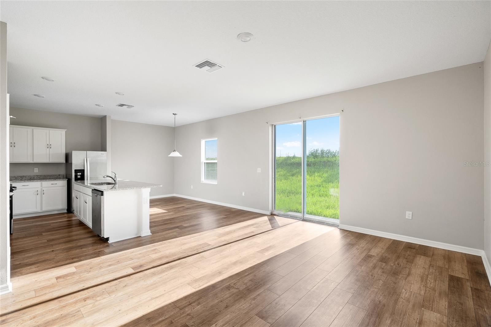 Image 7 of 37 For 5317 Cricket Road