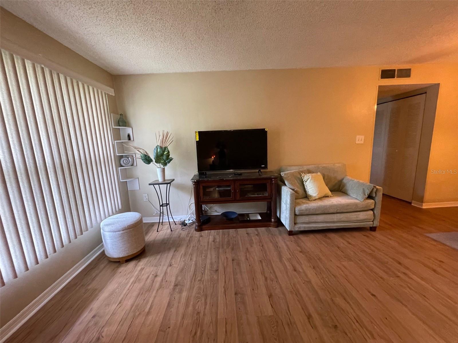 Image 5 of 30 For 2690 Coral Landings Boulevard 112