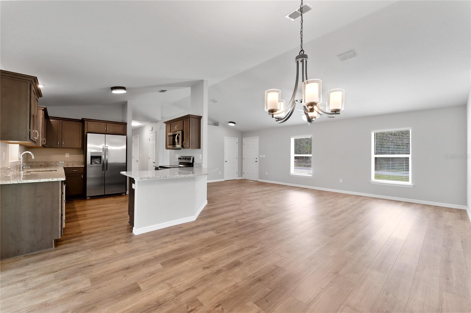 Image 16 of 50 For 9461 Sandree Drive